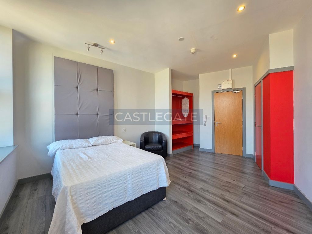 Property photo 1 of 11 Room 46, The Works At Standard House, Half Moon Street, Huddersfield, HD1 2Jf (4)