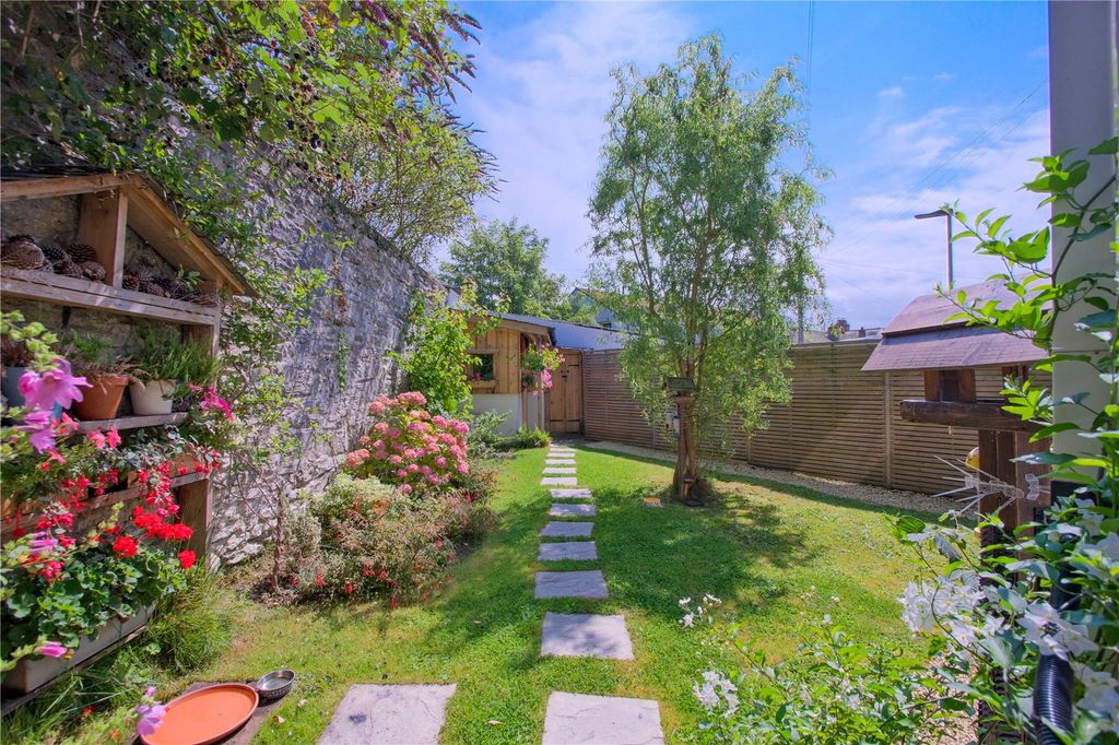 Property photo 2 of 26 Picture No. 01