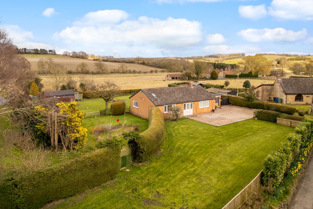 Property photo 1 of 41 33