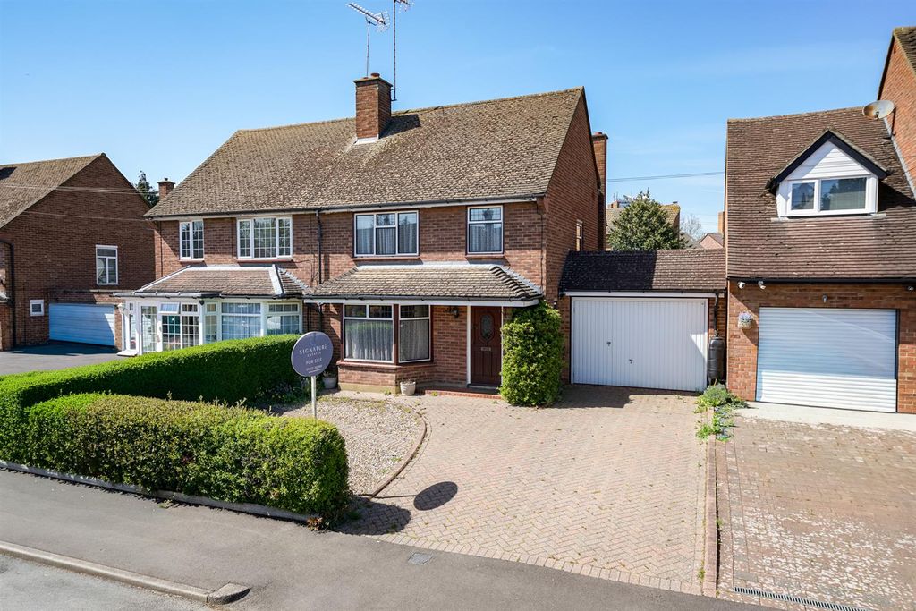 Property photo 1 of 23 Outside