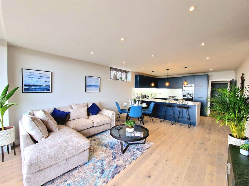 Property photo 1 of 14 Show Home