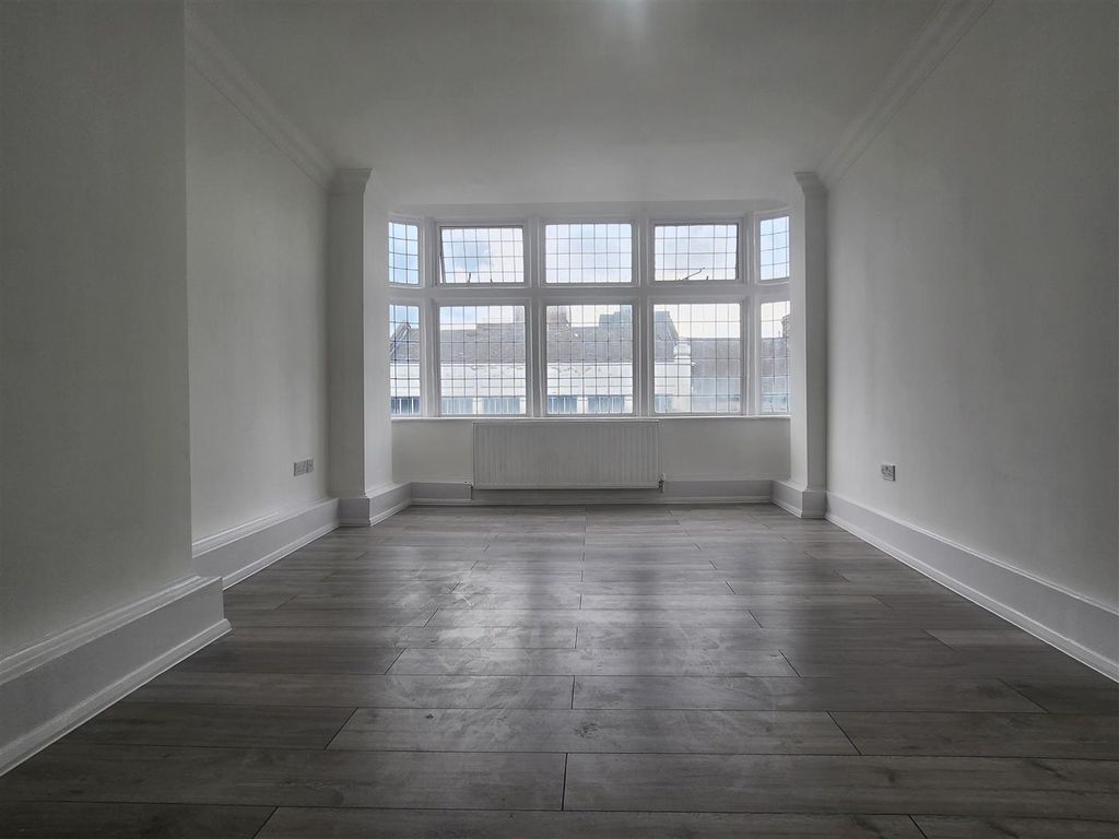 Property photo 3 of 7 Rec2.Jpg
