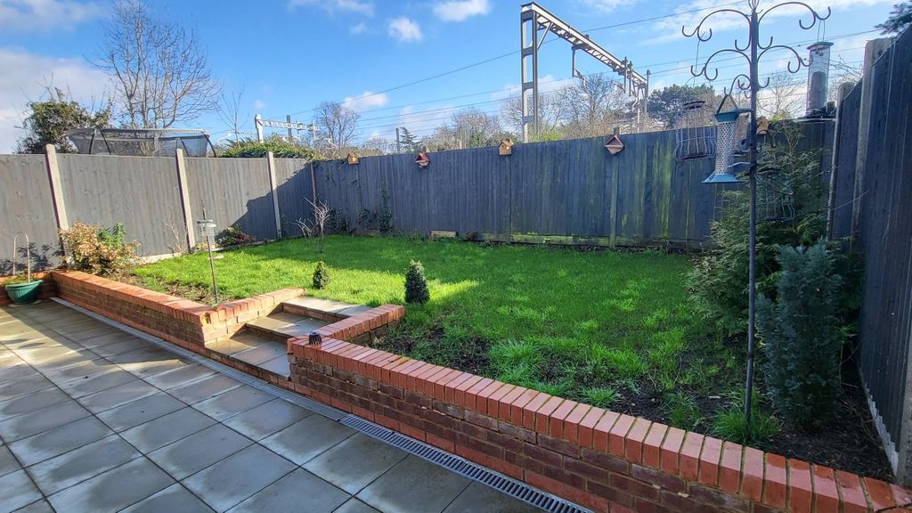 Property photo 3 of 11