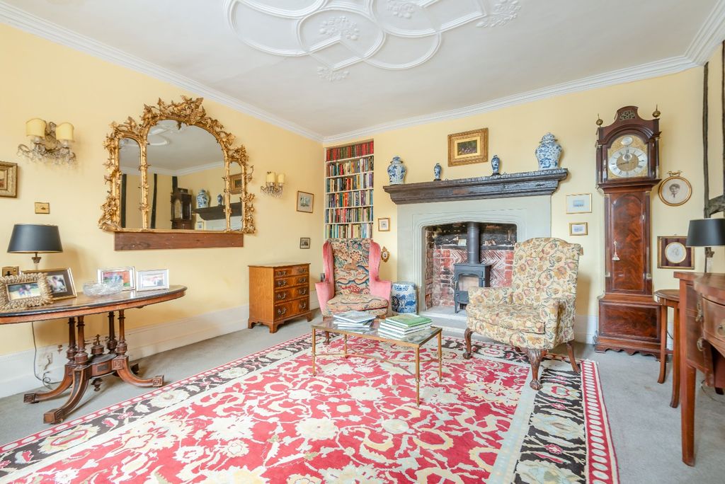 Property photo 3 of 11 Drawing Room
