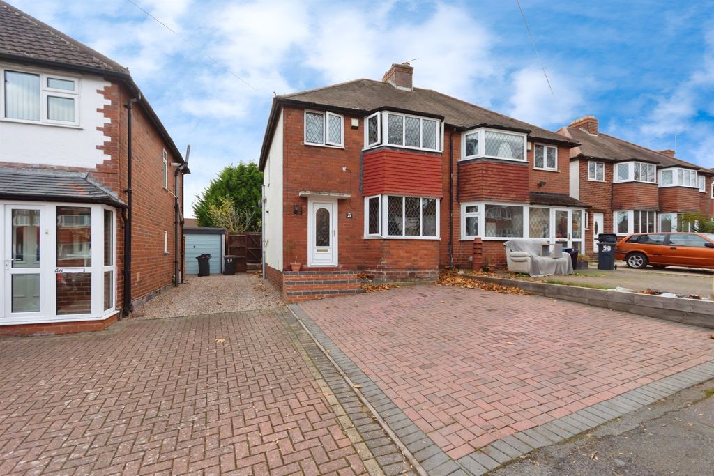 Property photo 2 of 22