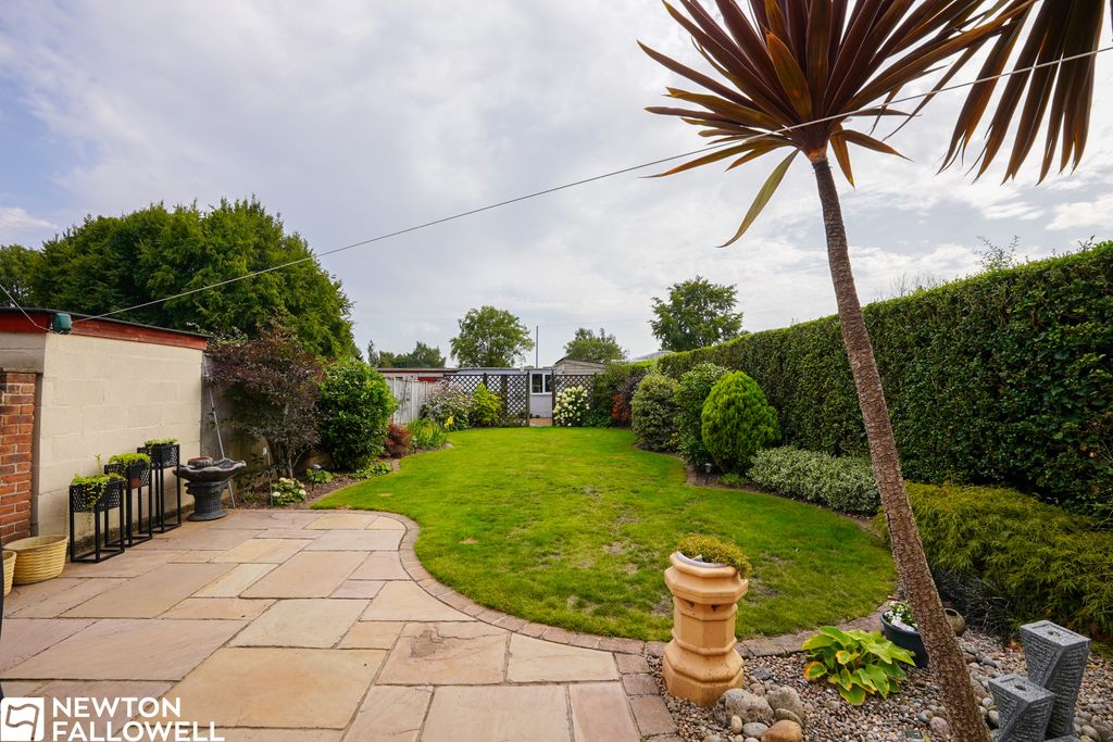 Property photo 2 of 19