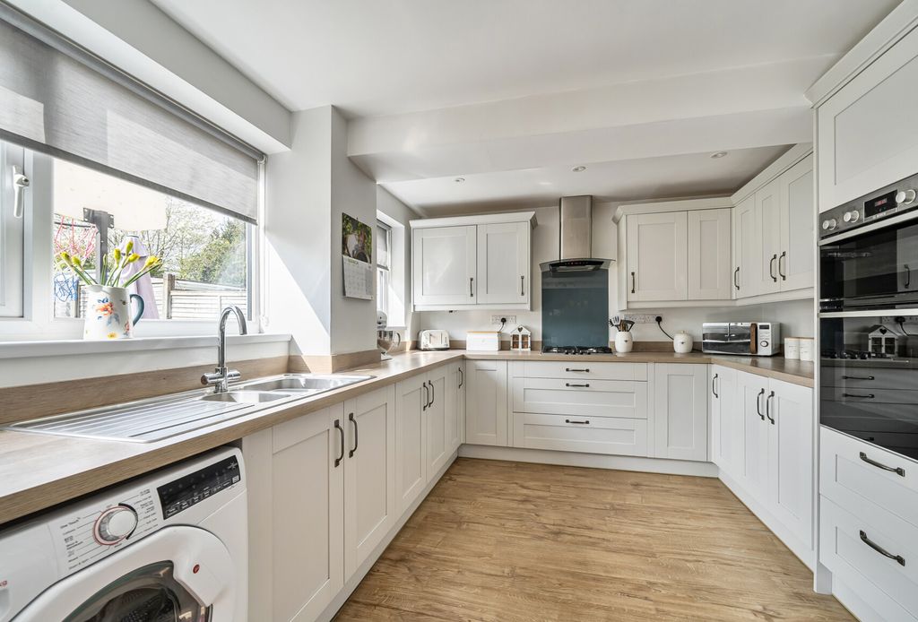 Property photo 3 of 19 Picture 3