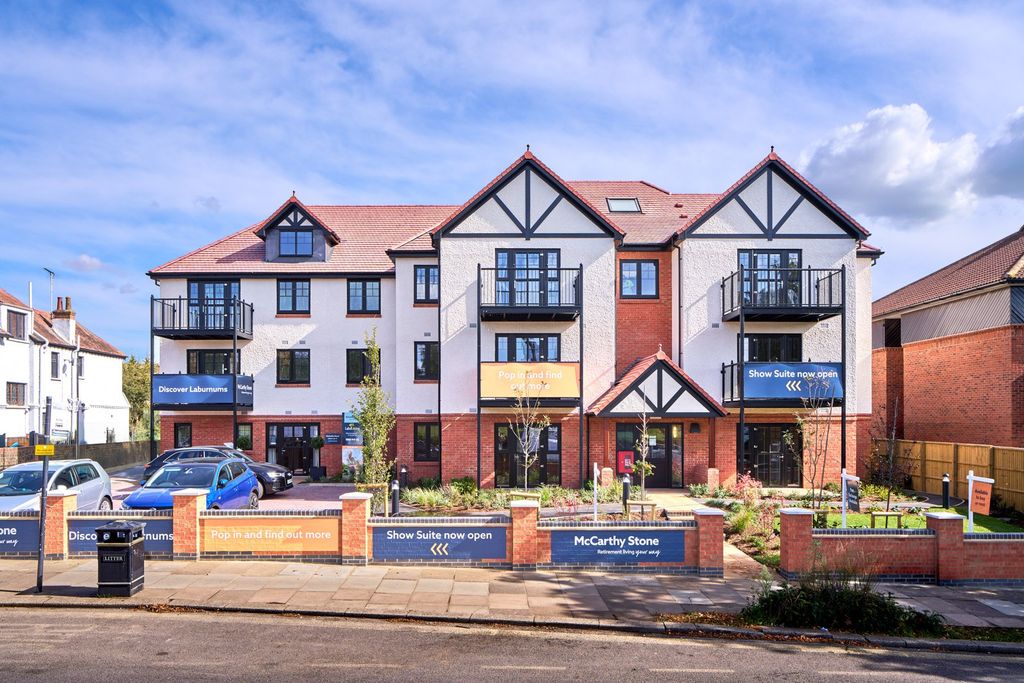 Property photo 3 of 7 Front Exterior