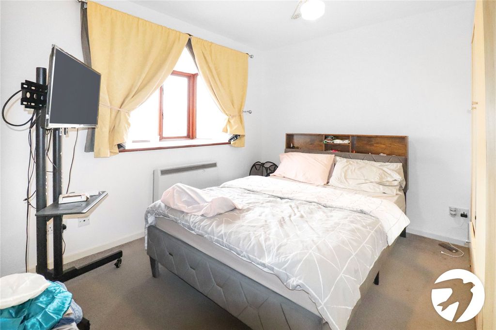 Property photo 3 of 10 Picture No. 12