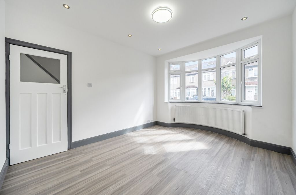 Property photo 3 of 27 Reception Room