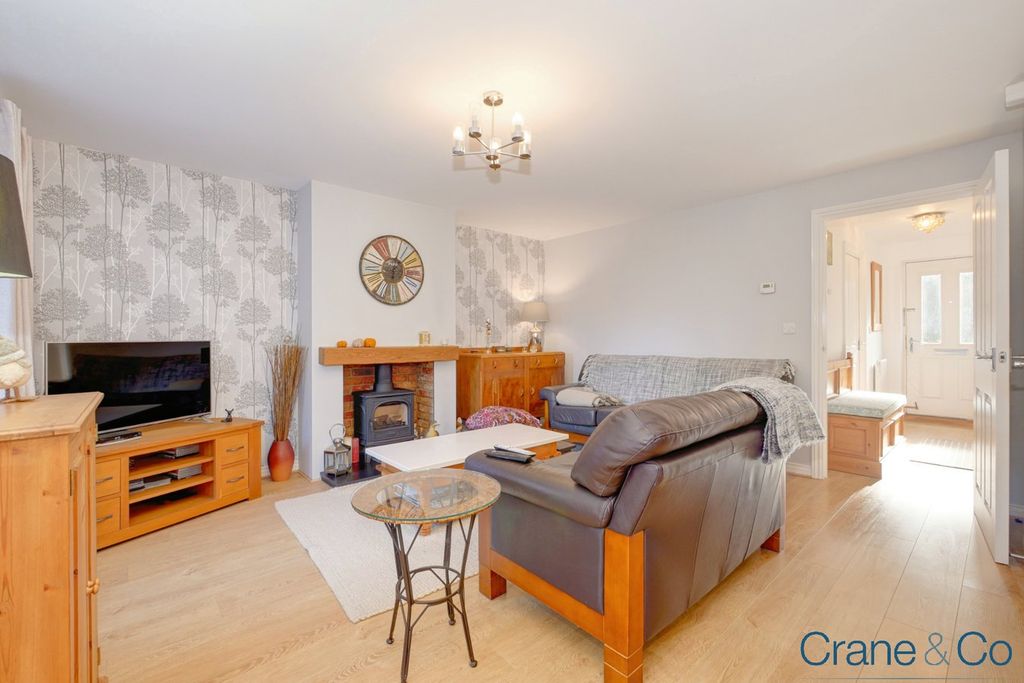 Property photo 2 of 33