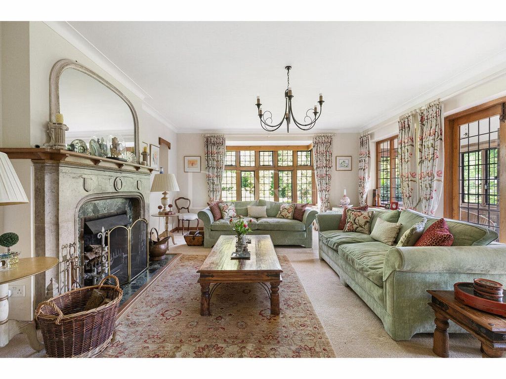 Property photo 2 of 39