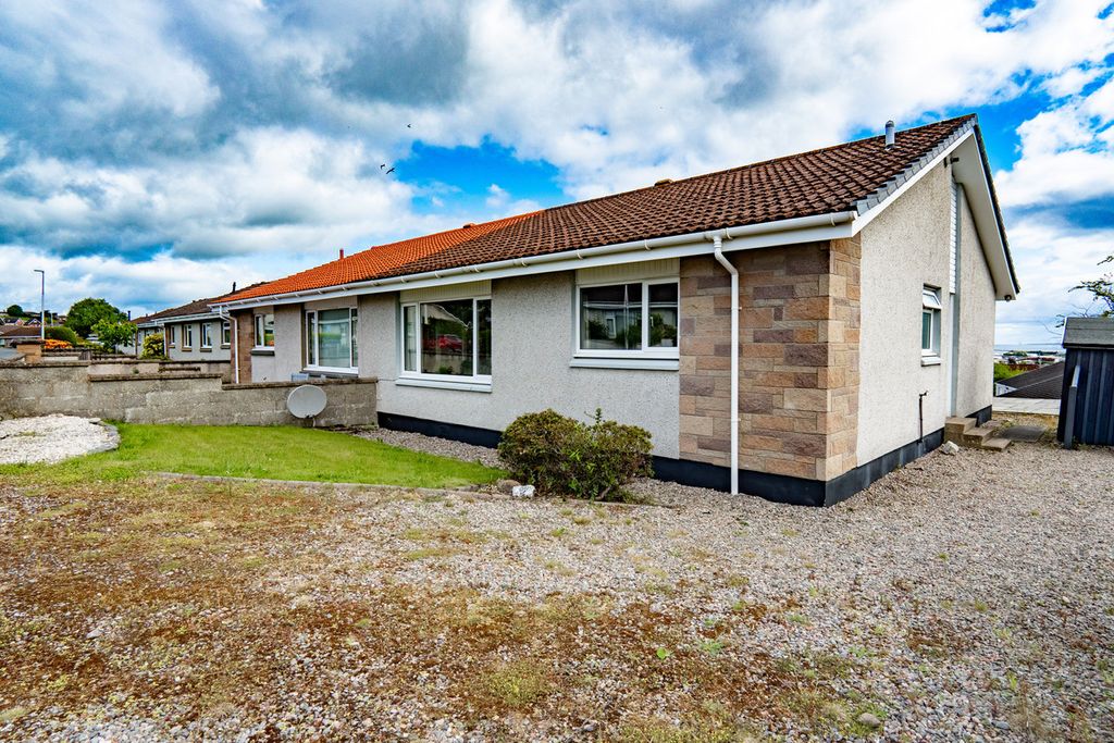 Property photo 1 of 34