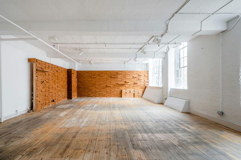 Property photo 2 of 8 Hoxton St Studios 206 New 2.Jpg