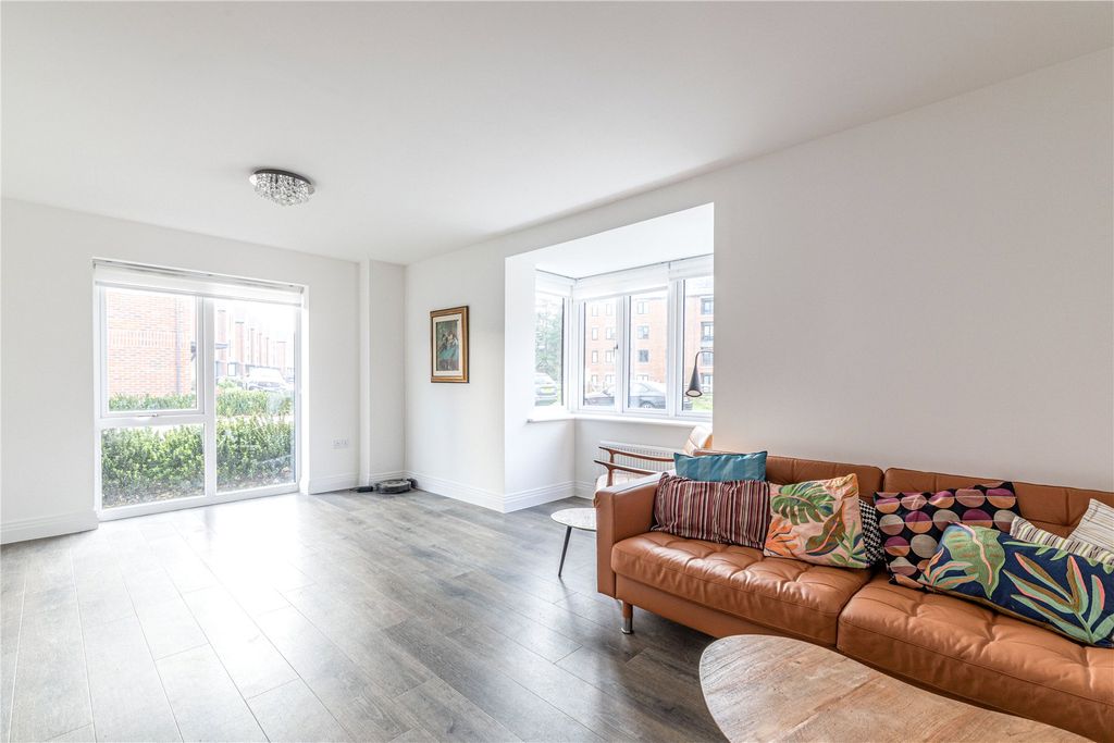 Property photo 3 of 26 Picture No. 10