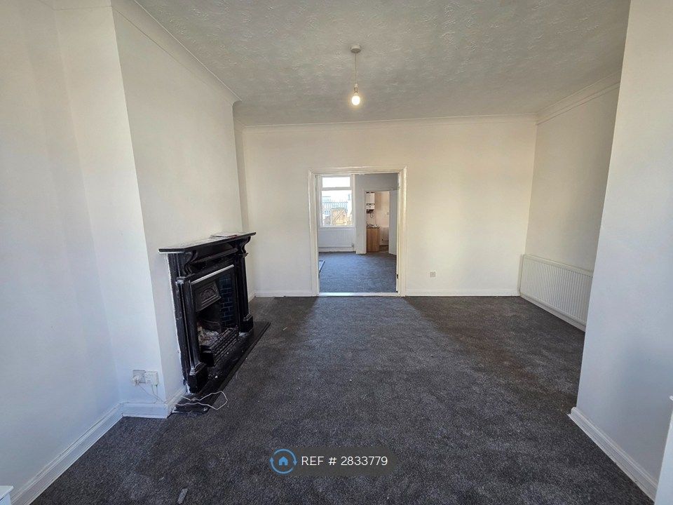 Property photo 3 of 23