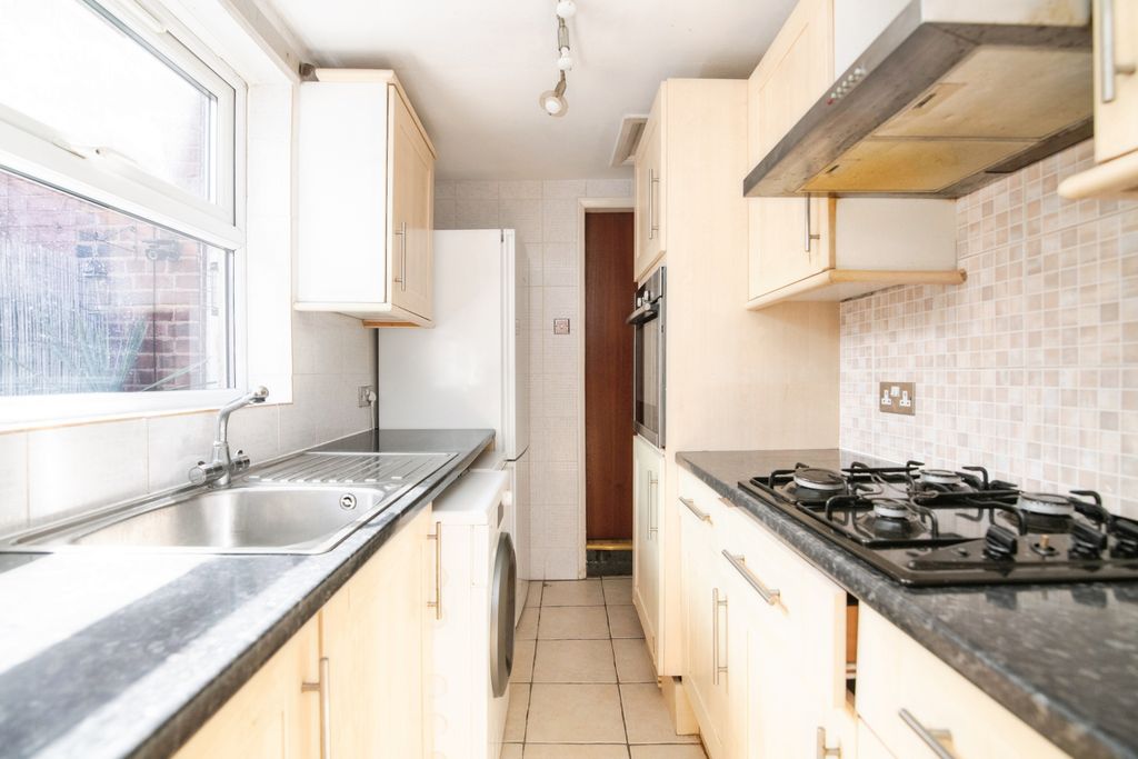 Property photo 3 of 15
