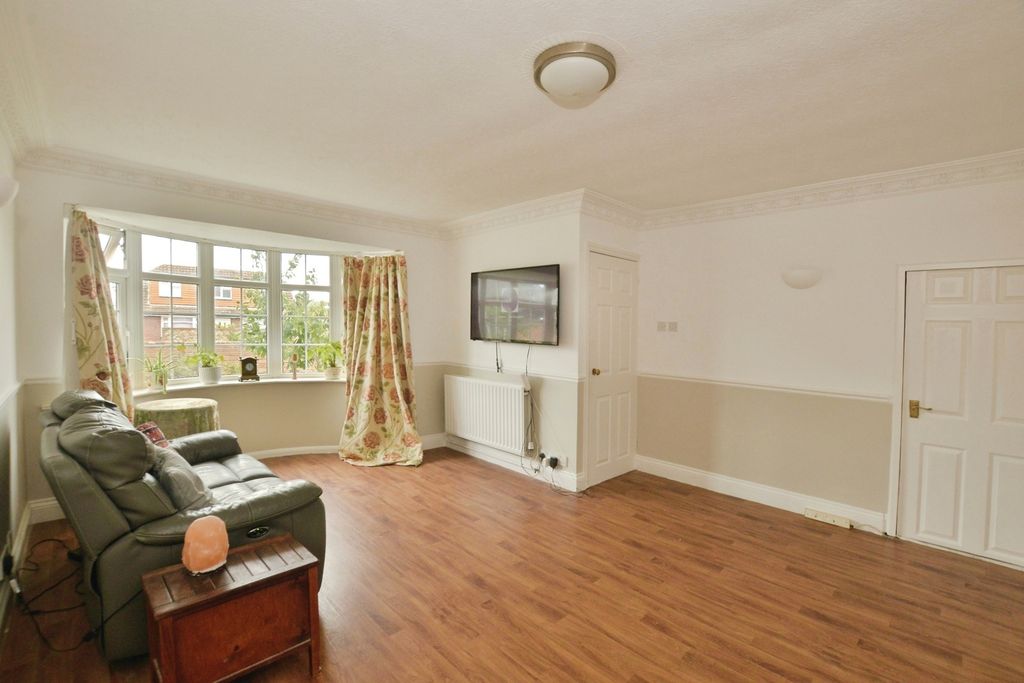 Property photo 2 of 9 Pbox-Img.Jpg