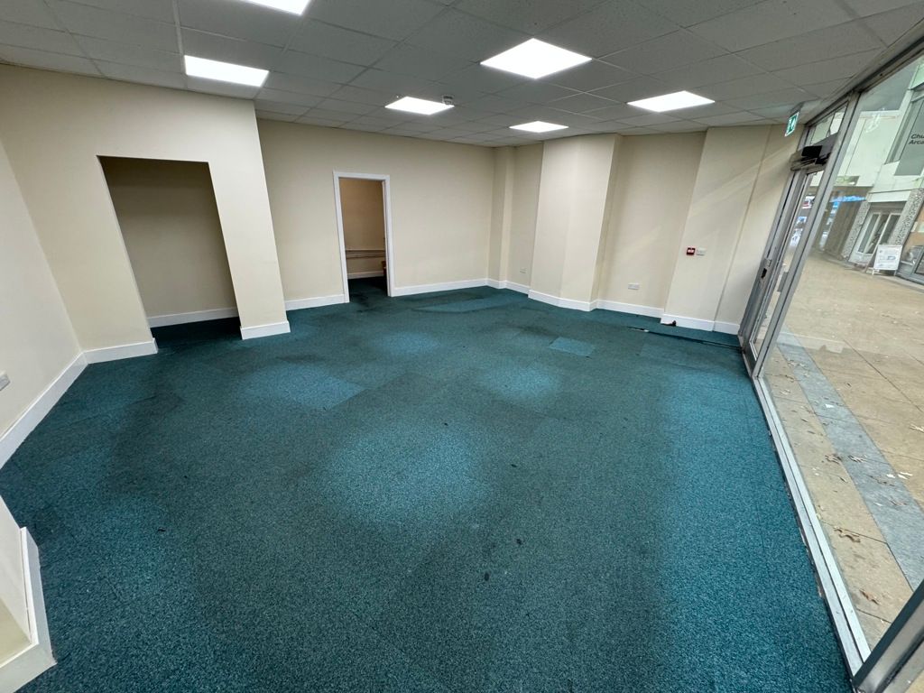 Property photo 3 of 6 Photo 9