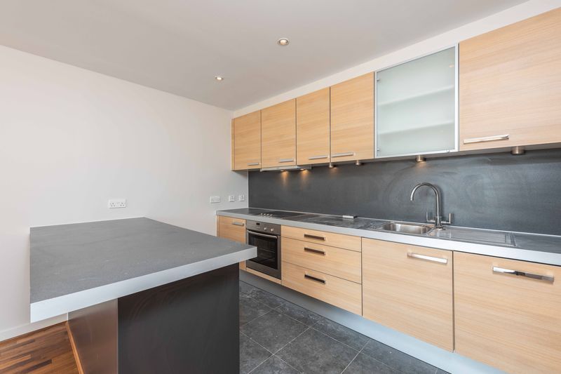 Property photo 2 of 8 Photo 5