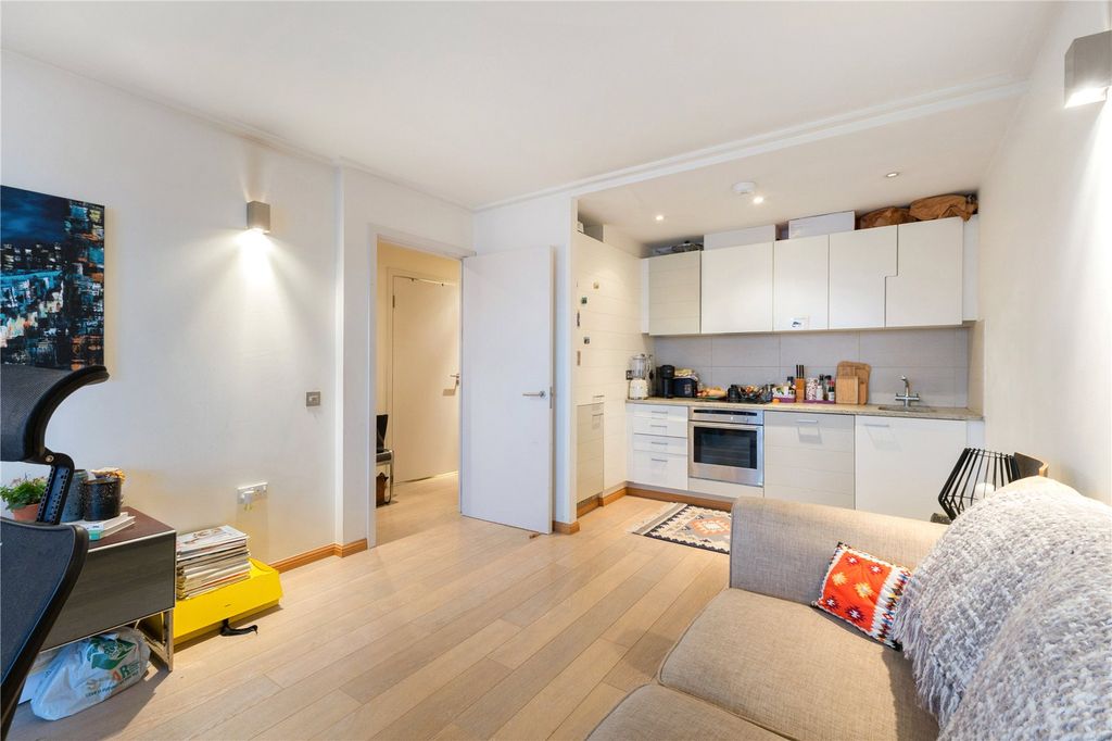 Property photo 2 of 16 Reception Room