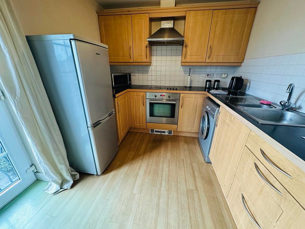 Property photo 3 of 5 3