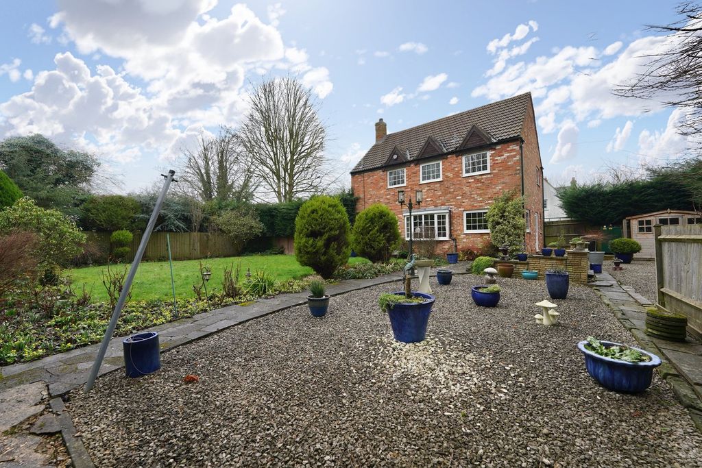 Property photo 3 of 21