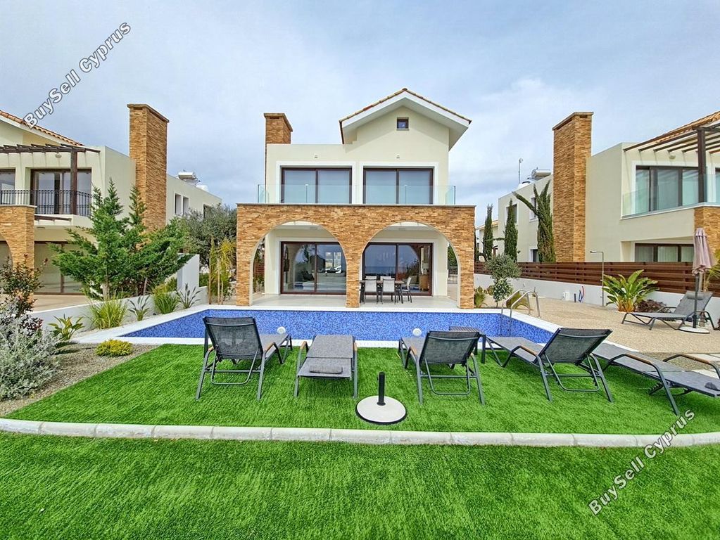 Property photo 1 of 44