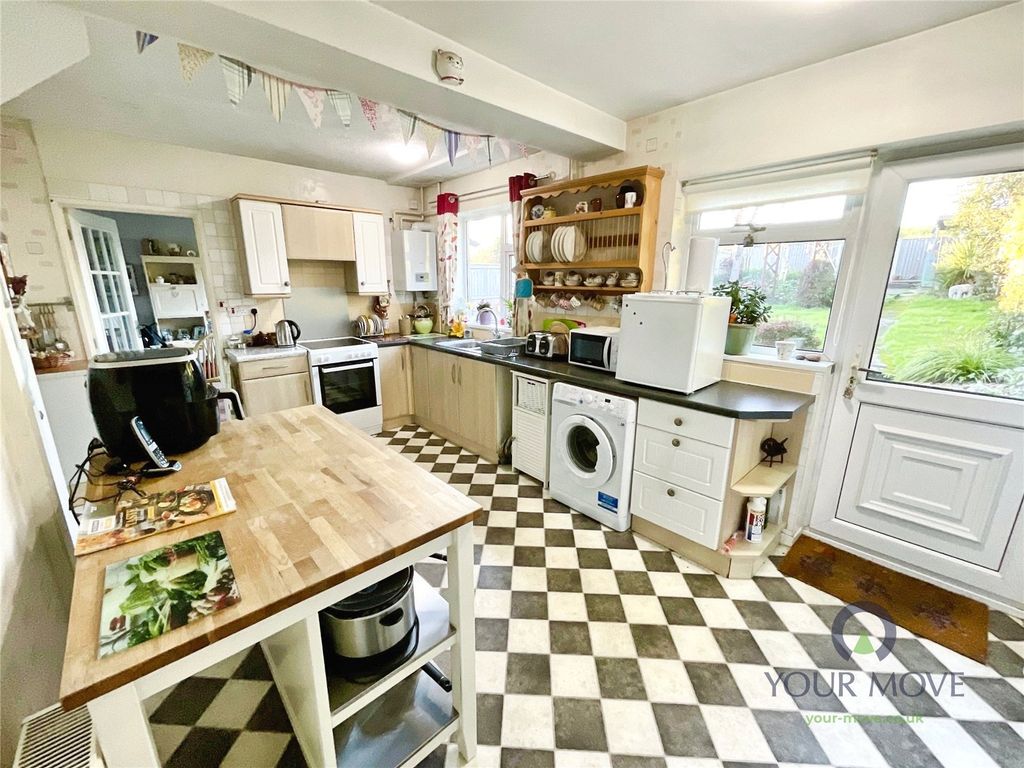 Property photo 3 of 13 Picture No. 12