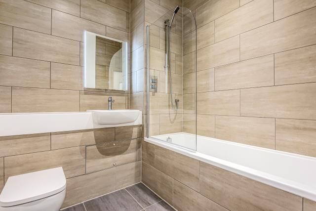 Property photo 2 of 4 Bathroom