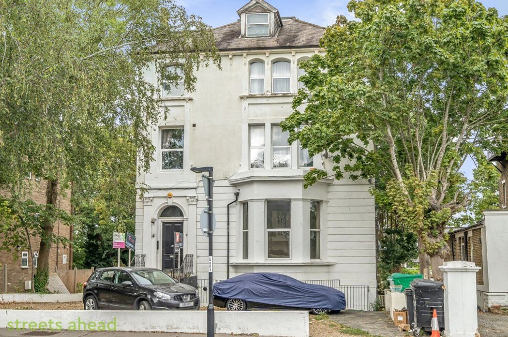 Property photo 1 of 9 Picture No. 10