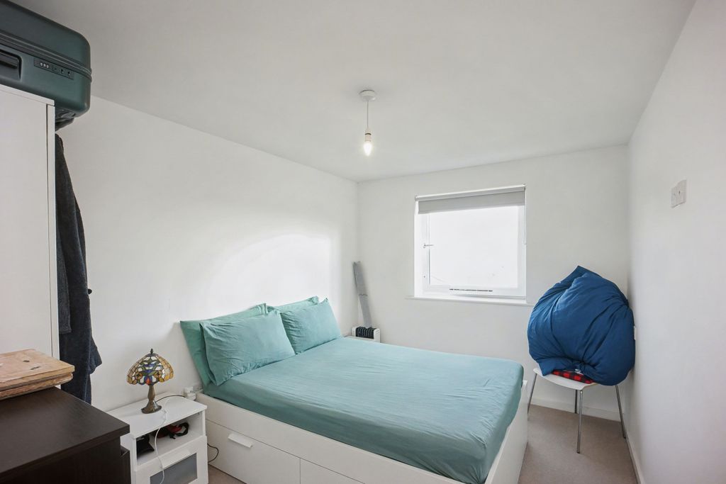 Property photo 2 of 13 Apartment 328, Spinner House, 1A Elmira Way, Salford, M5 3Lh