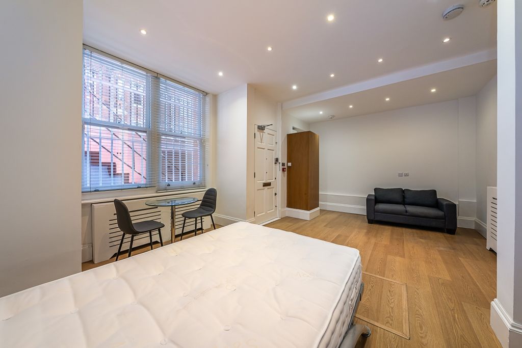 Property photo 2 of 11 Studio