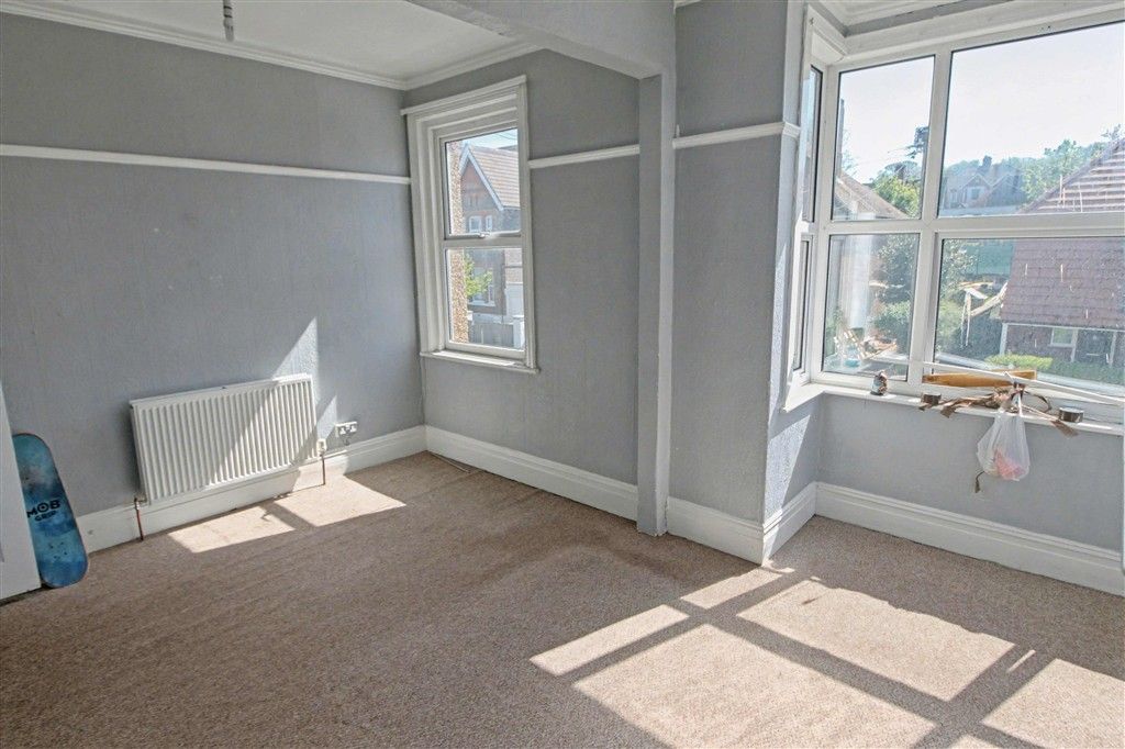 Property photo 3 of 5