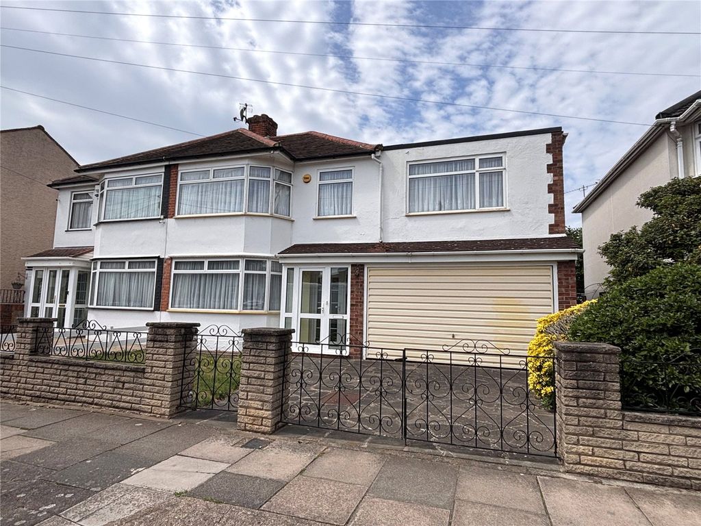 Property photo 1 of 16 Picture No. 27