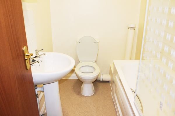 Property photo 3 of 9