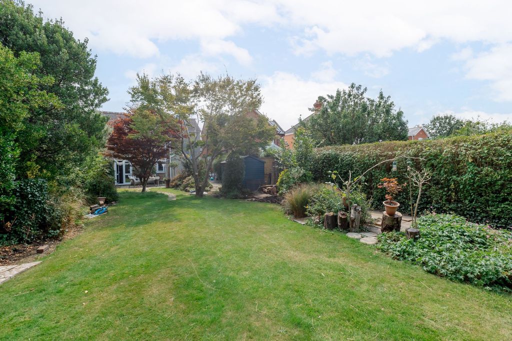 Property photo 2 of 15