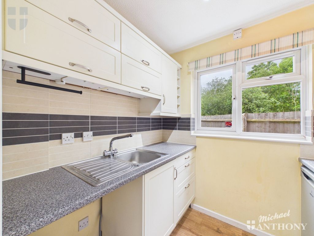 Property photo 3 of 13 c095F735223B45d19A034895c42A9085_100_Cam03218G0-Pr1058-Still006