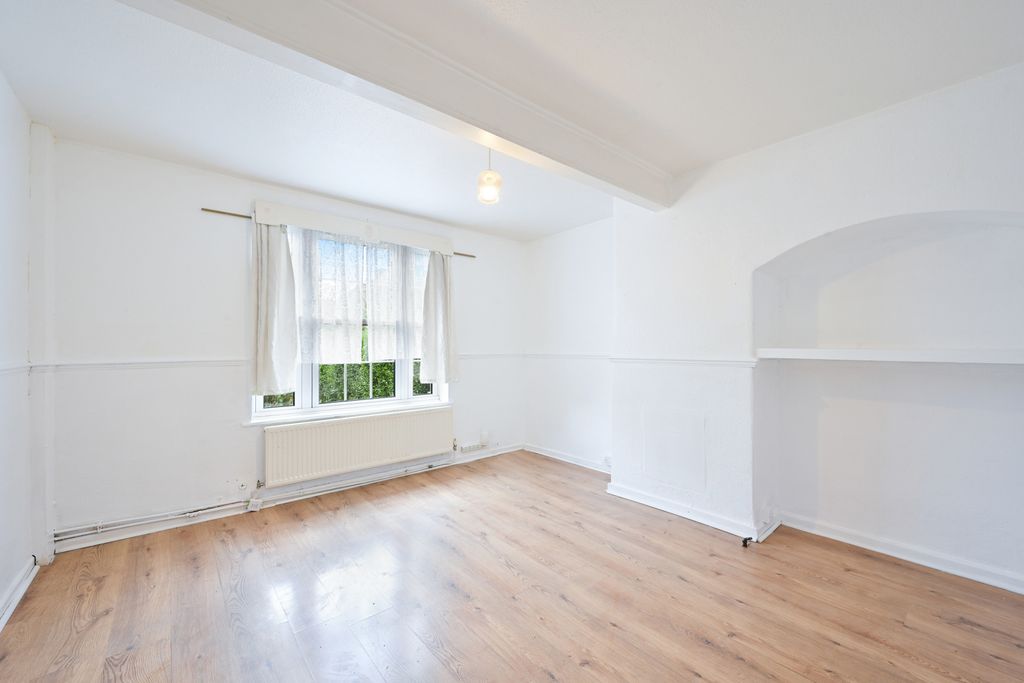 Property photo 2 of 17 Picture No. 20