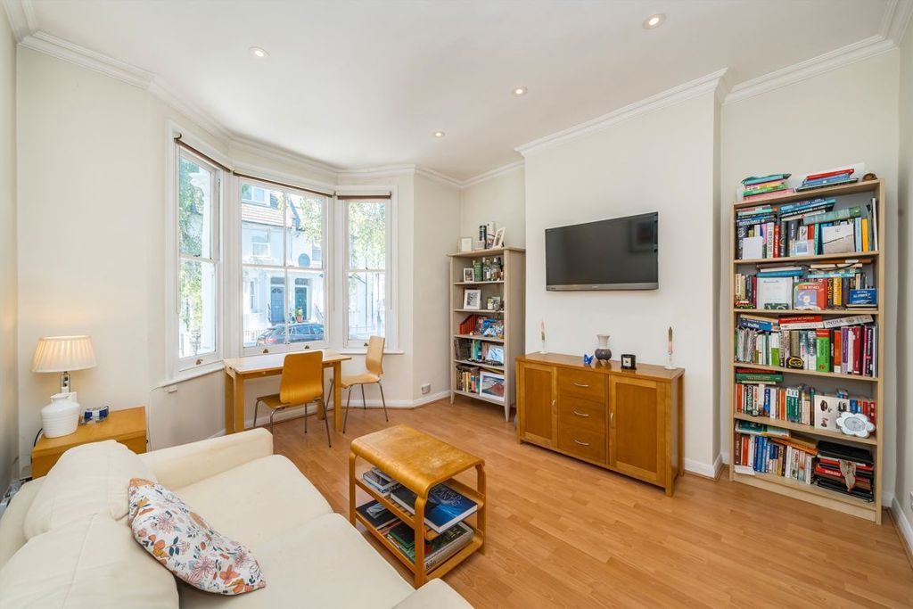 Property photo 1 of 7
