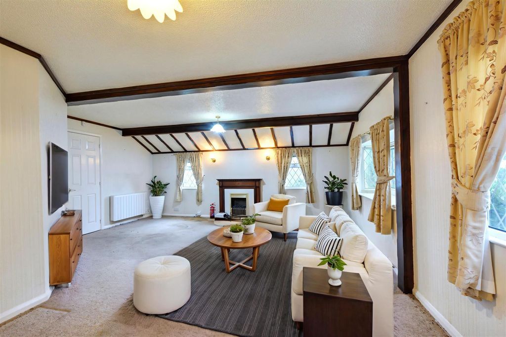 Property photo 3 of 19 Lounge_1 - 7 (1).Jpeg