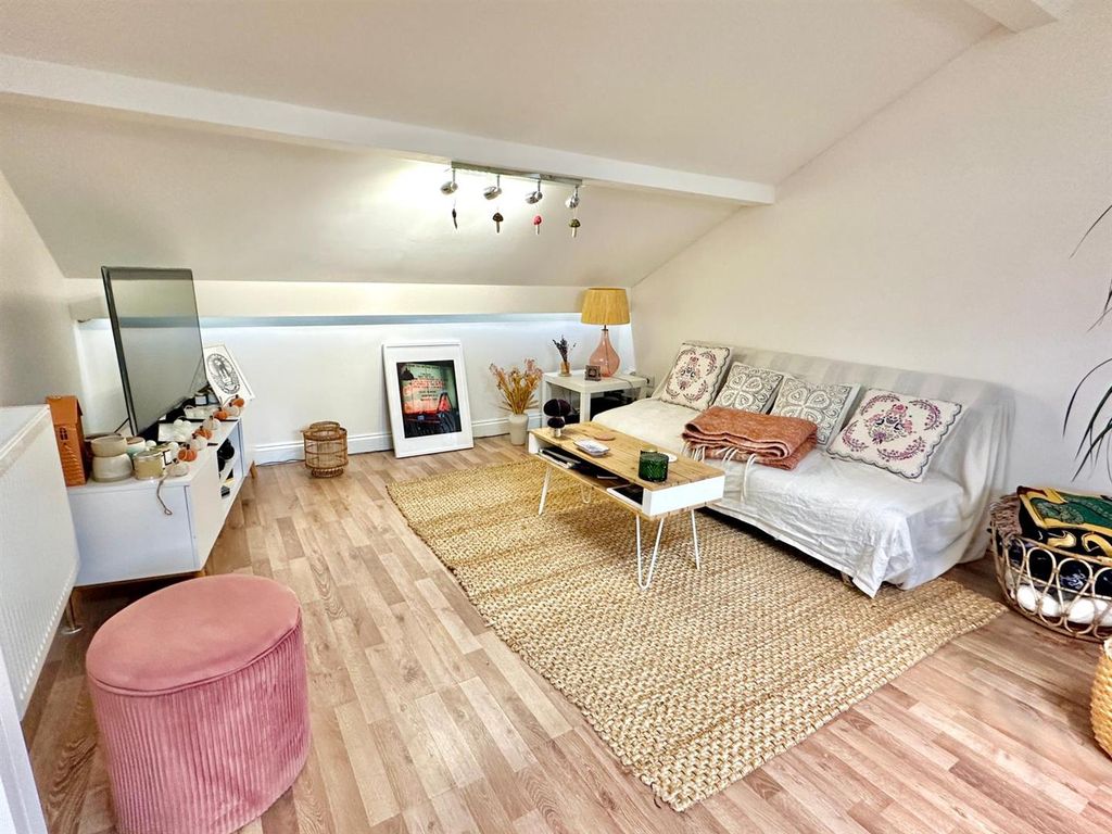 Property photo 2 of 7 Living Room.Jpeg