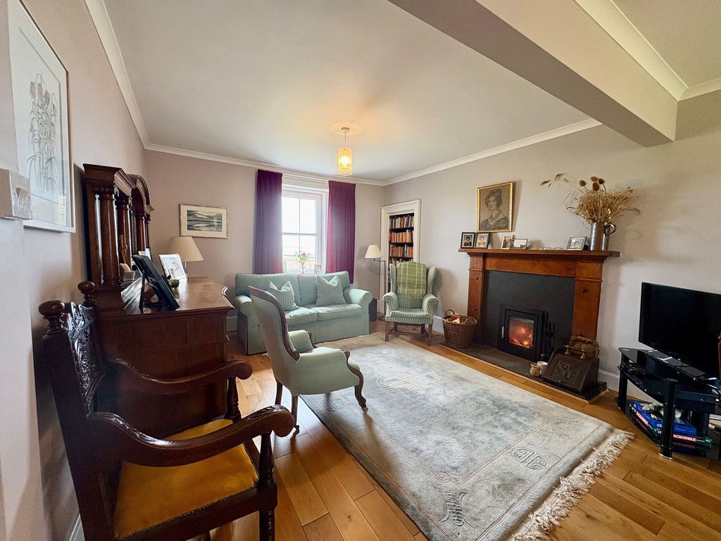 Property photo 2 of 13 Not Specified