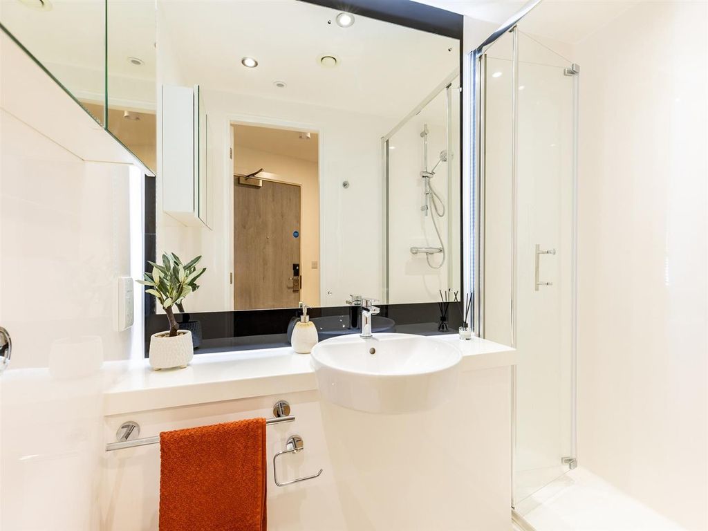 Property photo 3 of 27