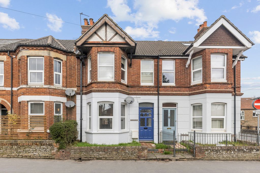 Property photo 1 of 9