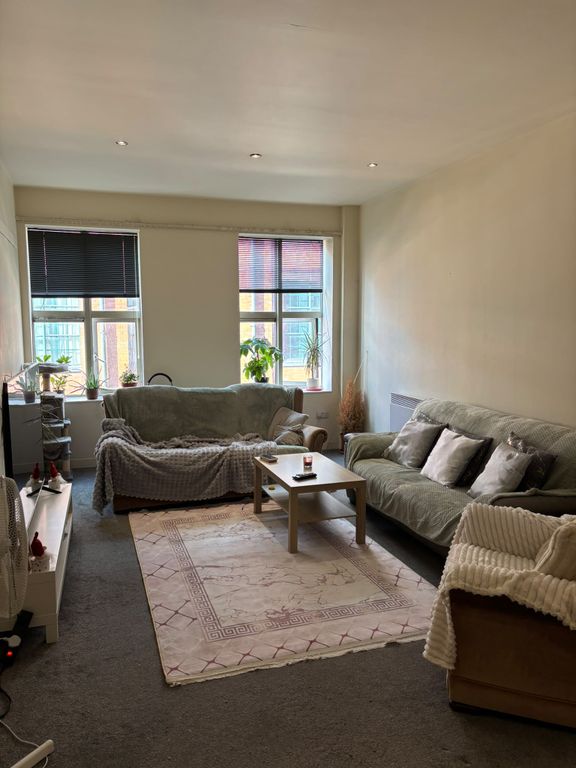 Property photo 2 of 7