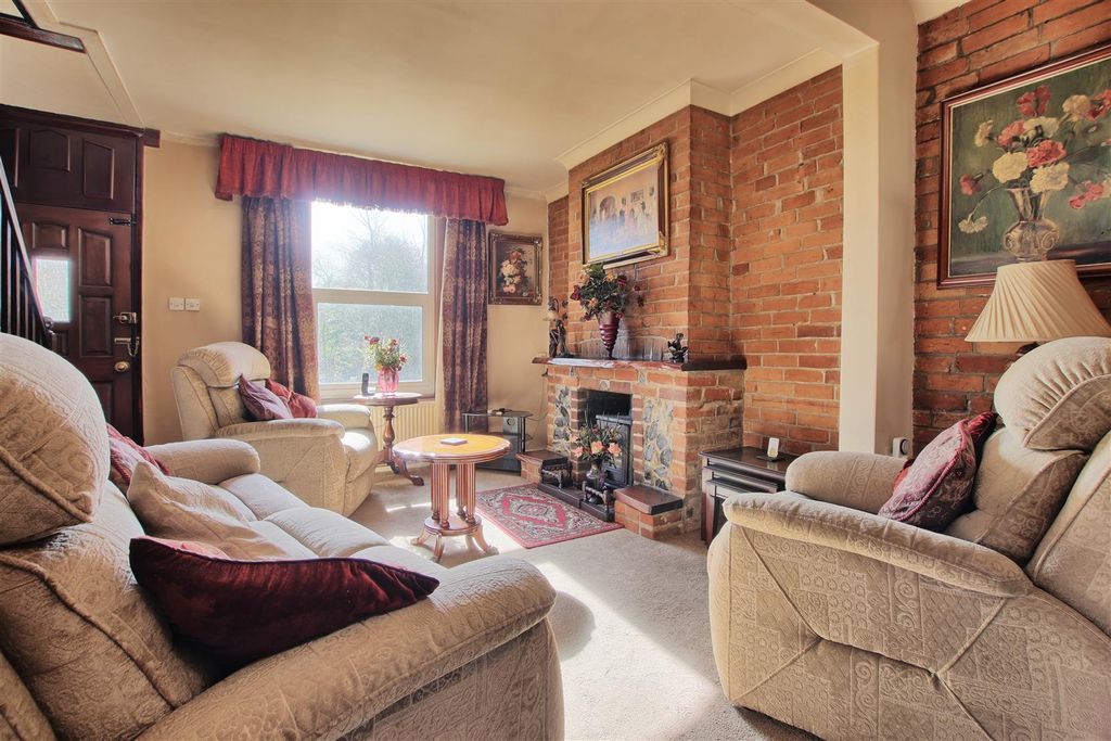 Property photo 2 of 22 Living Room 2.Jpg