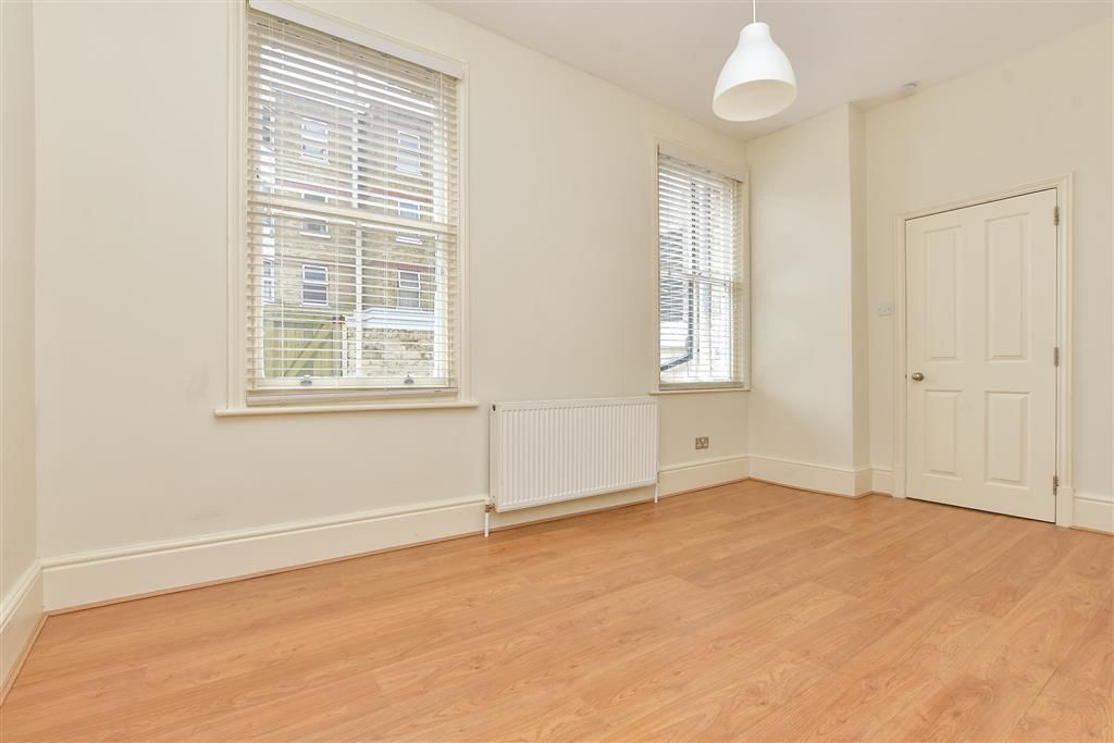 Property photo 2 of 9 Bedroom 1