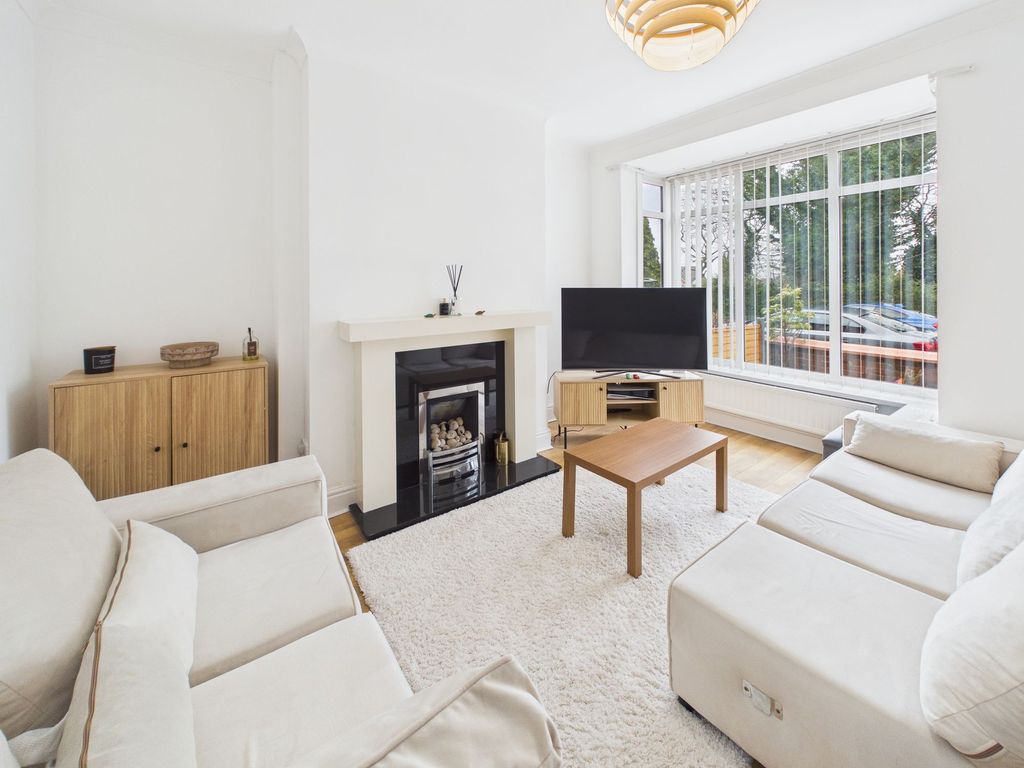 Property photo 2 of 25