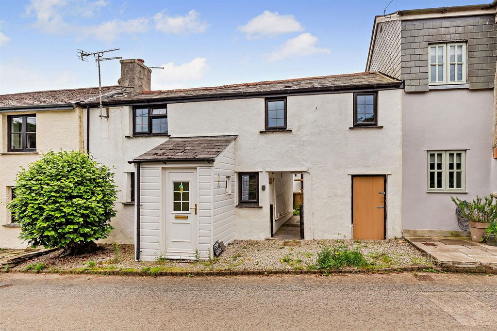 Property photo 1 of 9 8654476-Exterior01-800.Jpg